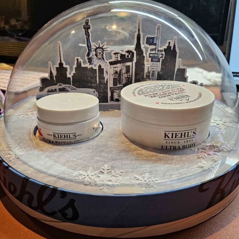 Kiehl's Ultra Body Cream Set in White and Blue